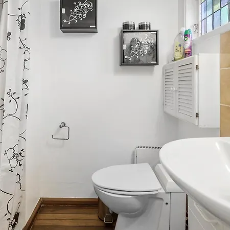 Splendida Casa A Idestrup Con Cucina Casa vacanze Bøtø By